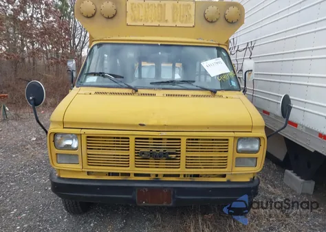 1987 GMC Rally Wagon / Van G3500 z USA, uszkodzony, nr VIN 1GDGG35K7H7508759